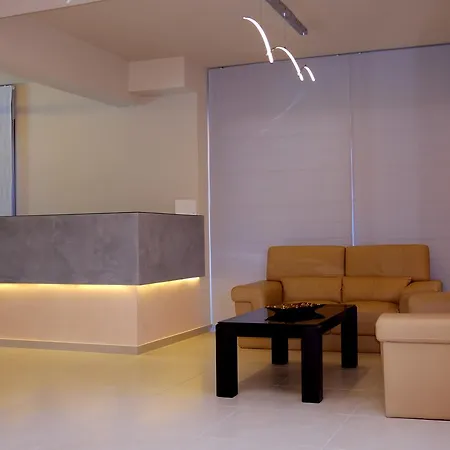 Kamares Luxury