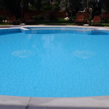 מלון דירות Kamares Luxury