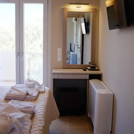 Kamares Luxury Апарт-отель