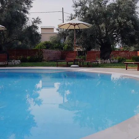 Kamares Luxury Апарт-отель Kalligoni