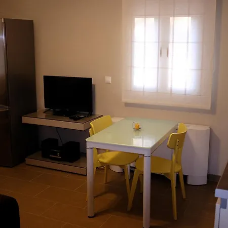 Kamares Luxury