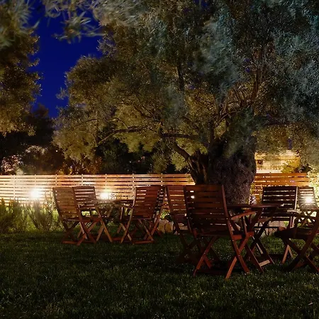 Kamares Luxury Апарт-отель 4*